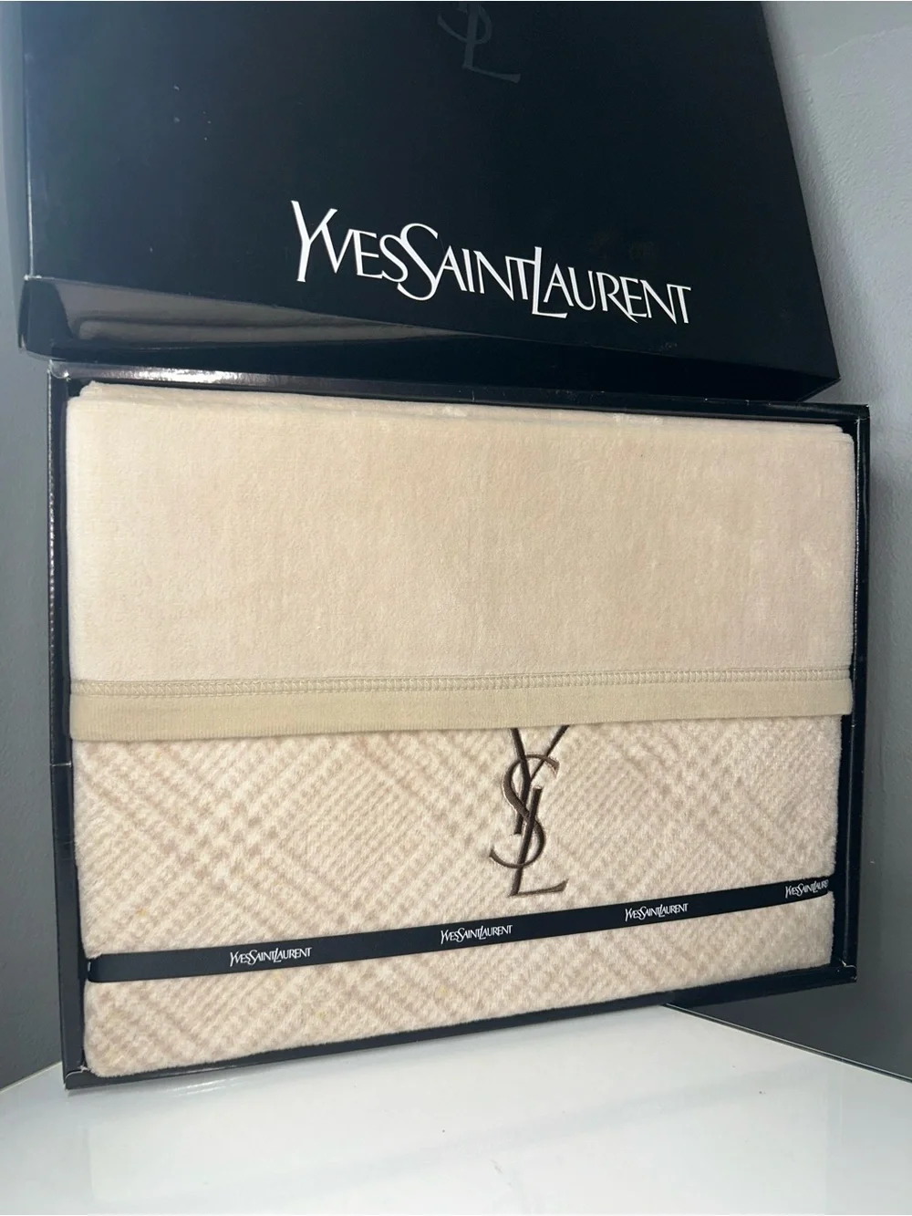 YSL Yves Saint Laurent Double Layered Meyer Comforter Brand New